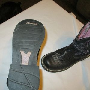 Ariat Shoes - Ariat Black Leather Cowboy Boot SZ 8.5 B Ariat Shoes - Ariat Black Leather Cowboy Boot SZ 8.5 B